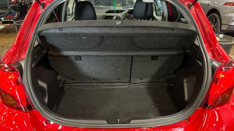  Toyota Yaris 1.5 VVT-h Icon E-CVT Euro 6 5dr Petrol/Electric Hybrid Automatic