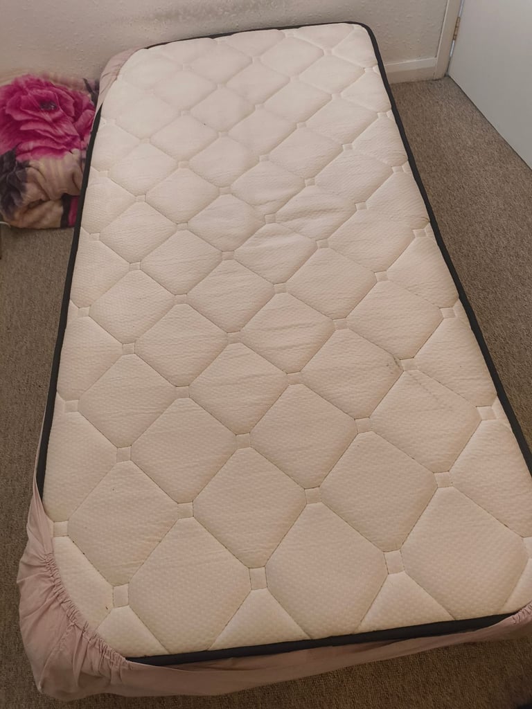 Single Bed - used only 6 months