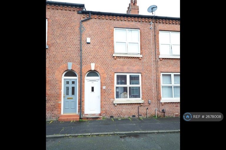 3 bedroom house in Langton Street, Salford, M6 (3 bed) (#2678008)