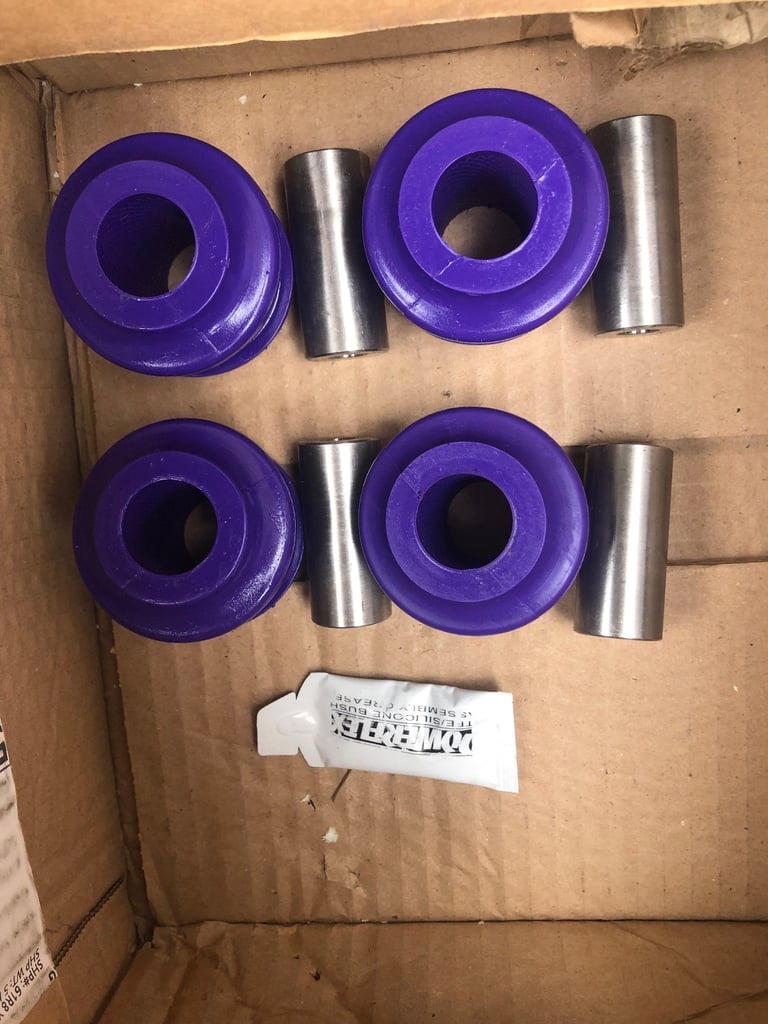 Jaguar S-Type: PowerFlex Poly-Bushes