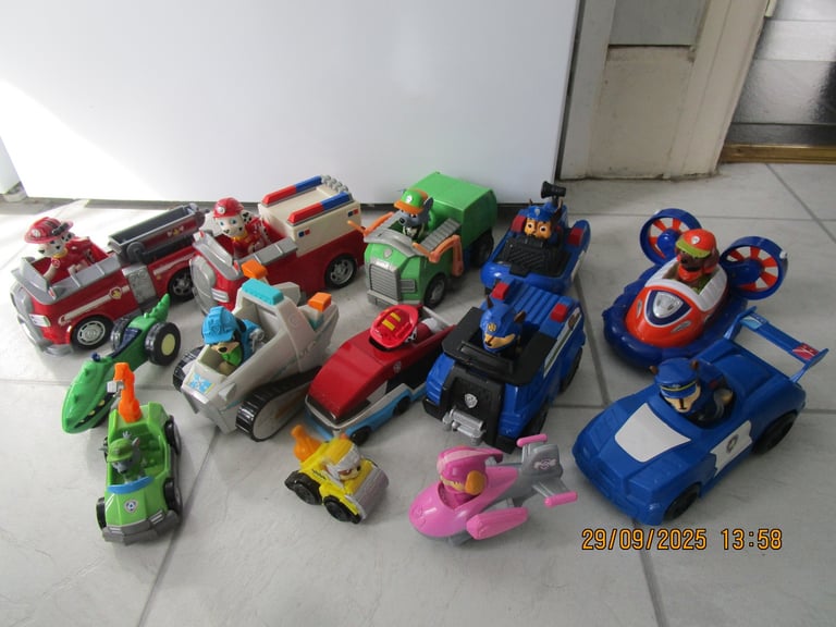 image for paw patrol vehicles and figures all excellent condition £12 the lot collect LAIRA