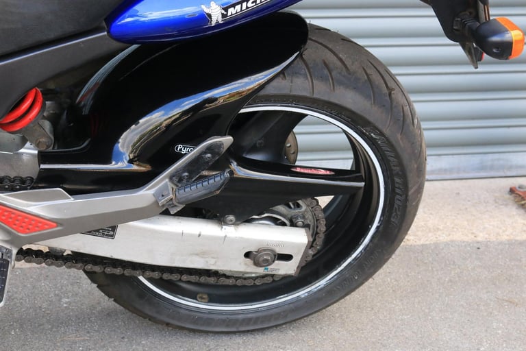 Honda HORNET CB600F 2001