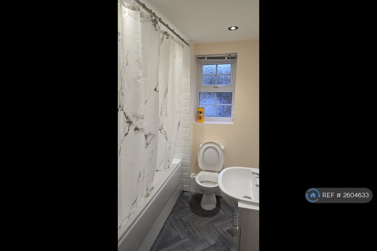 2 bedroom flat in Old Dryburn Way, Durham, DH1 (2 bed) (#2604633)