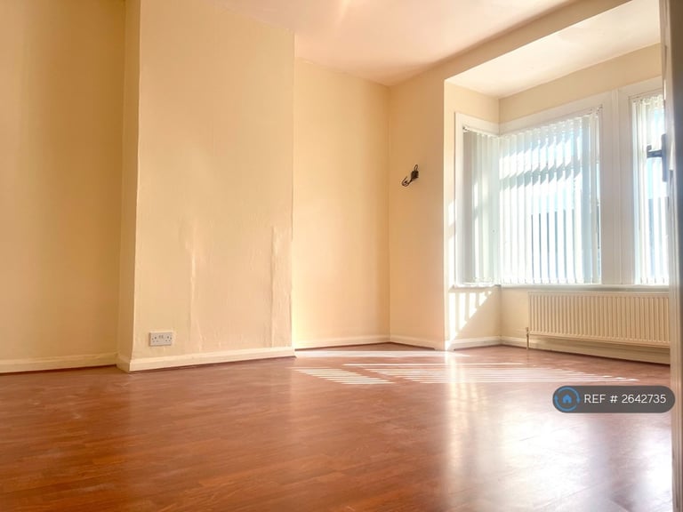 3 bedroom house in Ferndale Road, Gravesend, DA12 (3 bed) (#2642735)