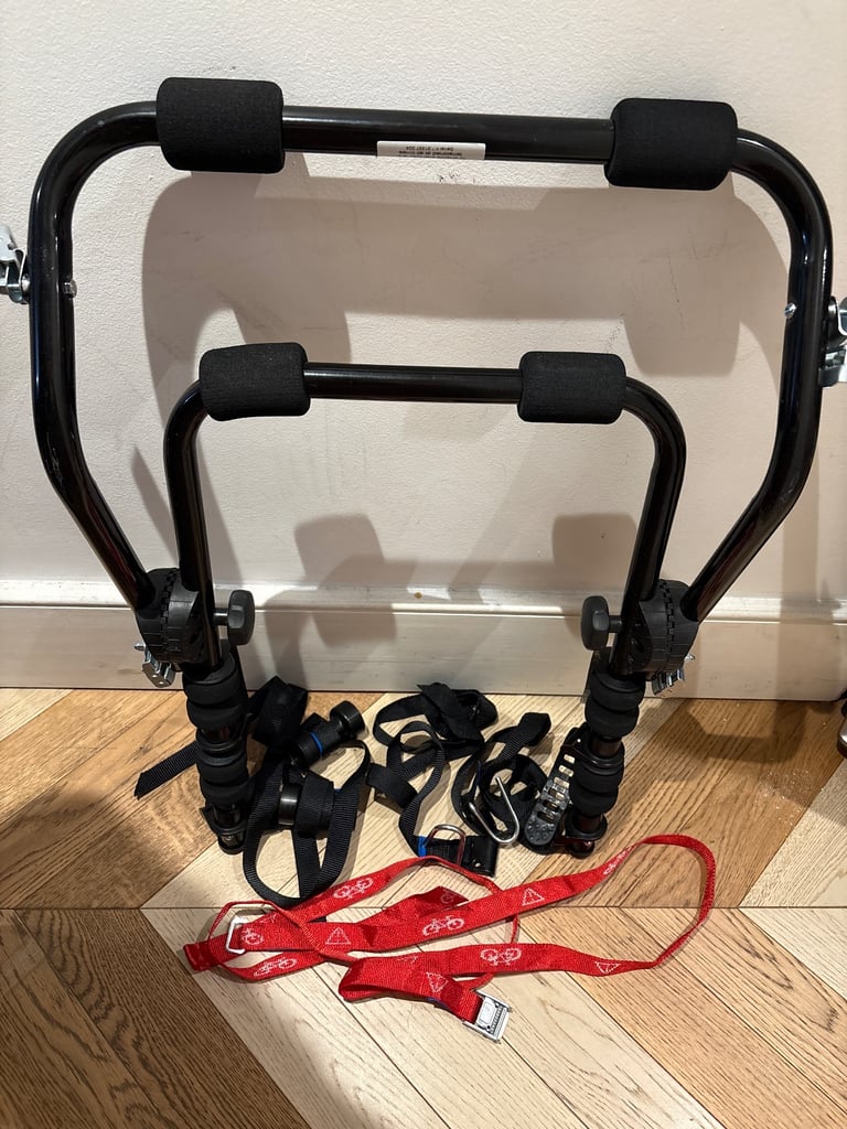 image for Halfords Rear Low Mount 2-Bike Bike Rack