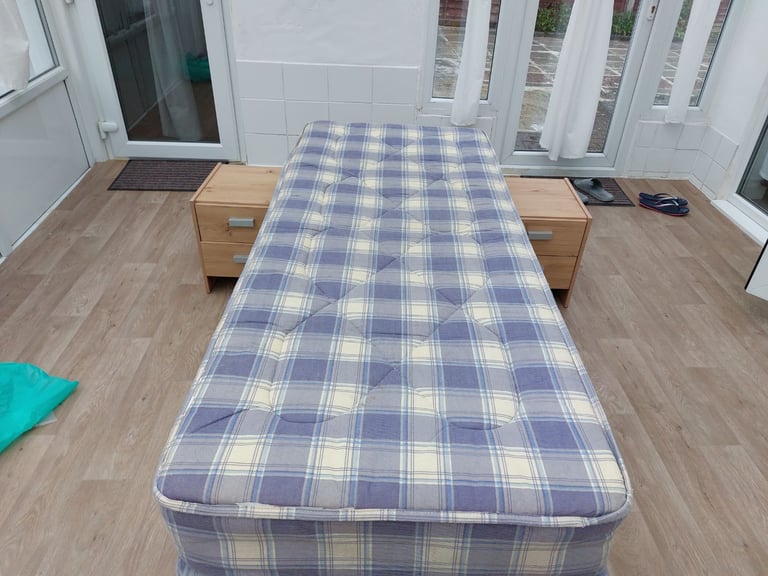 Single divan bed with mattress and bedsides 