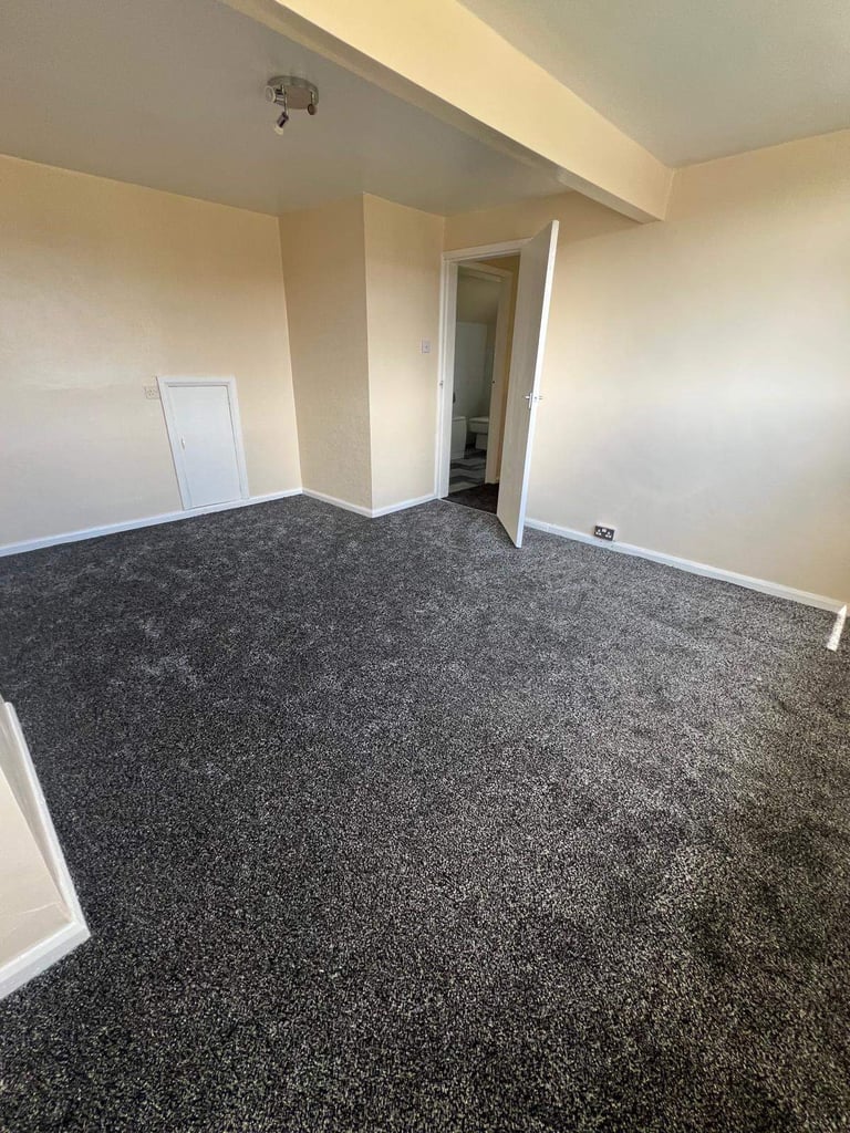 3 Bedroom Dormer bungalow to rent in WF16 - Ready to view now 