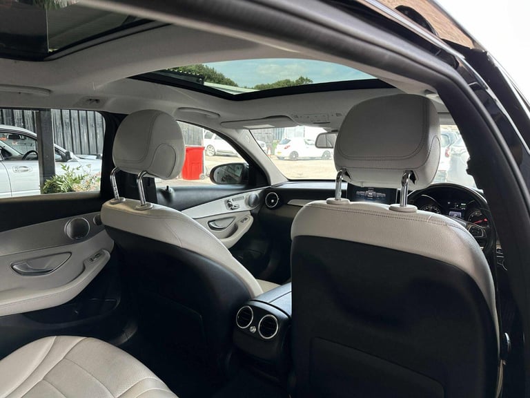 MERCEDES-BENZ C CLASS 2.0 C350e 6.4kWh Sport Black Auto Petrol Plug-in Hybrid 20