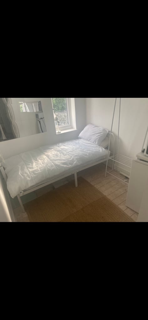 Room to rent (ENGLISH PREFERRED)