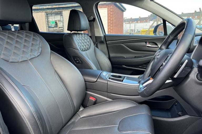 2022 Hyundai Santa Fe 1.6 TGDi Hybrid Premium 5dr 4WD Auto ESTATE PETROL/ELECTRIC Automatic
