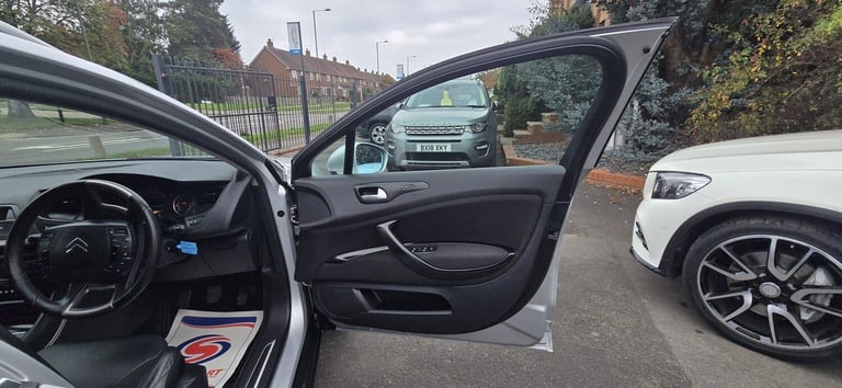  Citroen C5 2.0 HDi Exclusive 5dr Diesel Manual