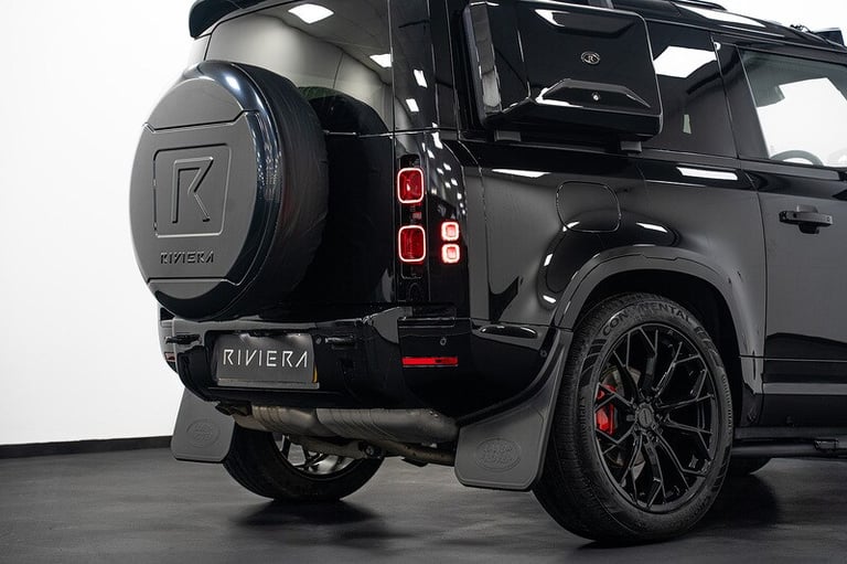 2024 Land Rover Defender 3.0 D250 X-Dynamic HSE 90 3dr Auto ESTATE DIESEL Automatic