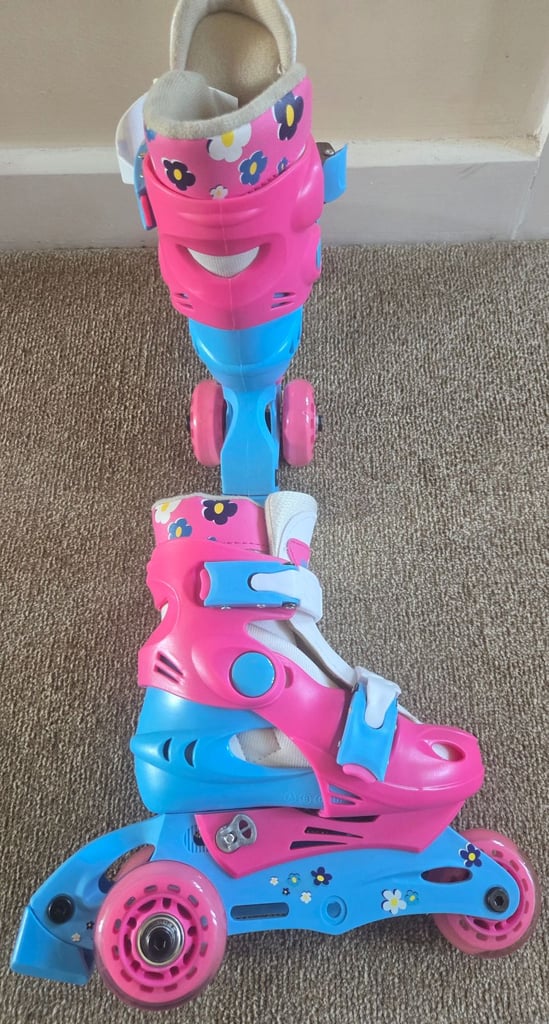 Senhai size adjustable roller skates size XS 26-29. In as new condition as only worn once briefly