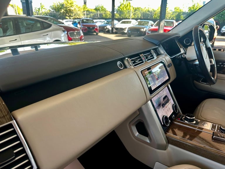  Land Rover Range Rover 4.4 SD V8 Vogue SE Auto 4WD Euro 6 (s/s) 5dr  Diesel Automatic