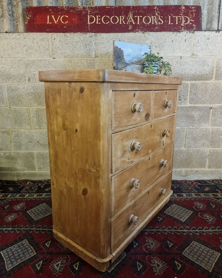 Mid to Late Victorian Pine Chest of Drawers