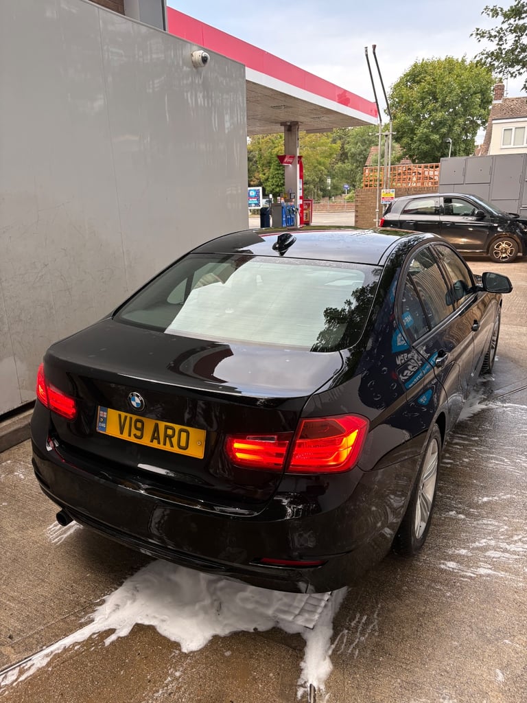 BMW, 3 SERIES, Saloon, 2014, Manual, 1995 (cc), 4 doors