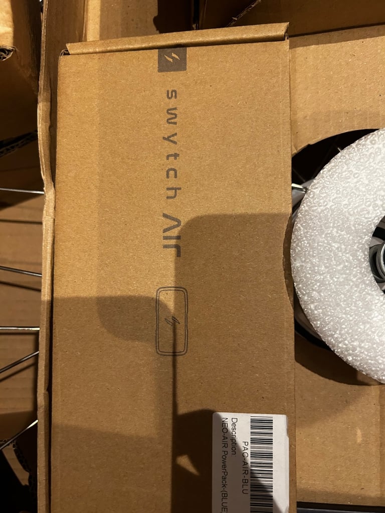 Brand new Swytch electric bike conversion kit with accessories