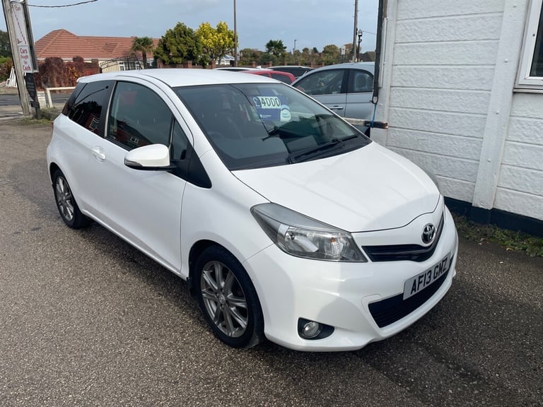 2013 Toyota Yaris 1.33 VVT-i SR 3dr HATCHBACK PETROL Manual