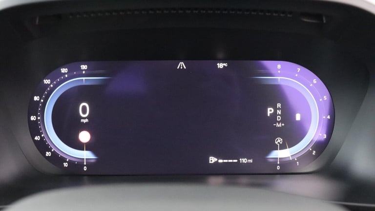 2025 Volvo XC40 B4 (P) Ultra Dark (Sunroof, Pilot Assist, 21' Alloys, BLIS) ESTATE Petrol/Electri...