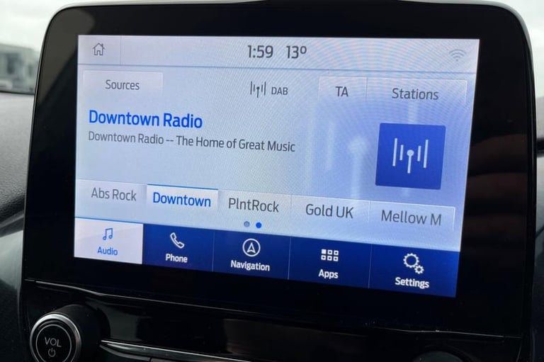 2022 Ford Fiesta 1.0 EcoBoost Hybrid mHEV 125 ST-Line 5dr bluetooth dab radio reversing sens Hatc...