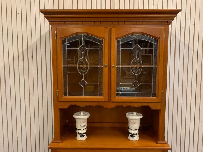 Kitchen Dresser With 2 Doors with Stained Glass Window and 3 Drawers. 