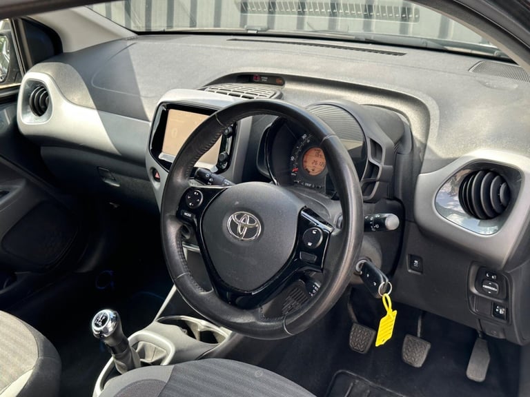 2018 Toyota AYGO 1.0 VVT-i x-play Hatchback 5dr Petrol Manual Euro 6 (71 ps) HATCHBACK Petrol Manual