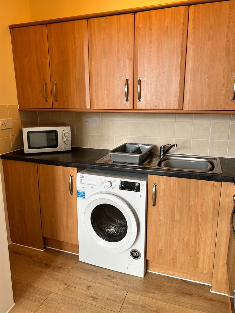 2 Bedroom Flat For Rent -Walker Road