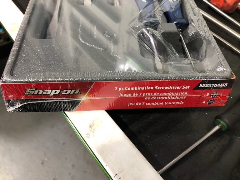 Snap on screwdrivers
