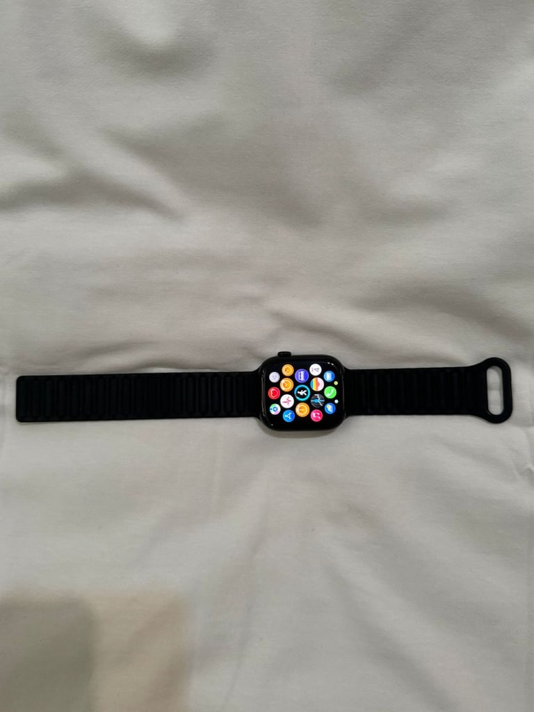 Apple Watch Series 10 GPS 46mm Jet Black Sport Band - M/L
