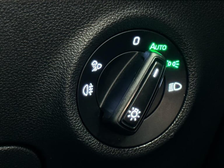 2022 Skoda Karoq 1.5 Tsi Act Sportline Suv 5dr Petrol Dsg Euro 6 (s/s) (150 Ps) ESTATE Petrol Aut...