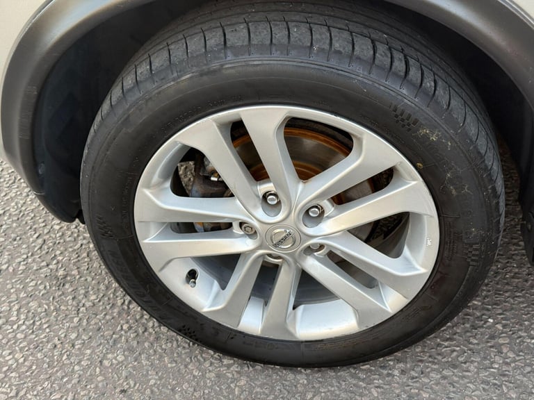 2012 Nissan Juke 1.6 Acenta 5dr [Premium Pack] HATCHBACK PETROL Manual
