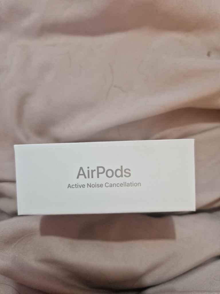 Apple airpods 4 noise cancellation 