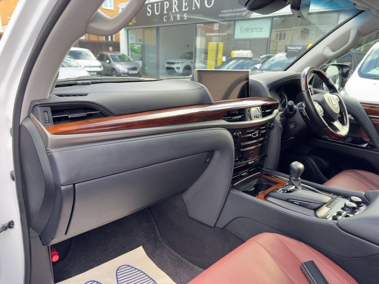 2024 Lexus LX LX570 5.7 V8 Automatic 4X4 8 seats 5dr Petrol Automatic