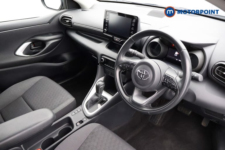 2022 Toyota Yaris 1.5 Hybrid Design 5dr CVT Hatchback Hybrid Automatic