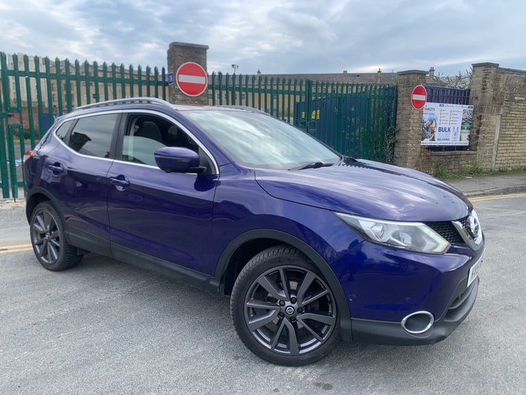 2015 Nissan Qashqai 1.5 dCi Tekna 5dr HATCHBACK Diesel Manual