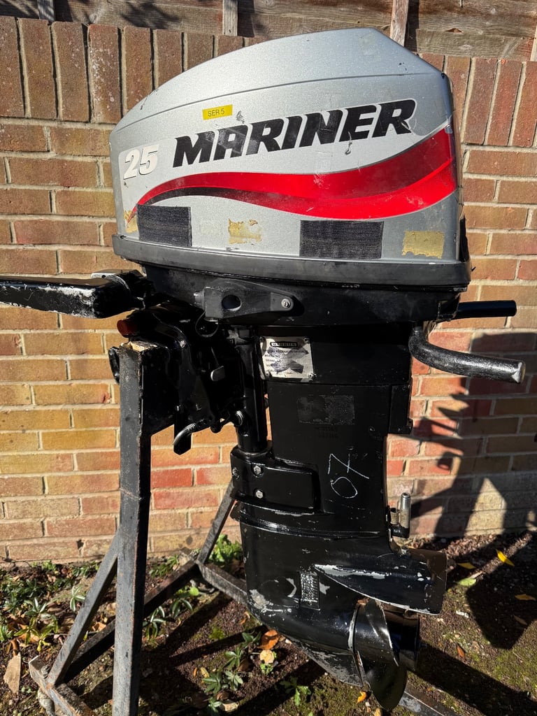 image for 2006 Mariner 25hp Short Shaft Ex MOD Outboard Engine