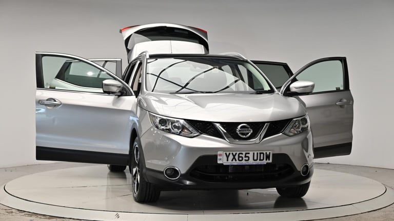 2015 Nissan Qashqai 1.6 dCi n-tec+ XTRON 2WD Euro 6 (s/s) 5dr HATCHBACK Diesel Automatic