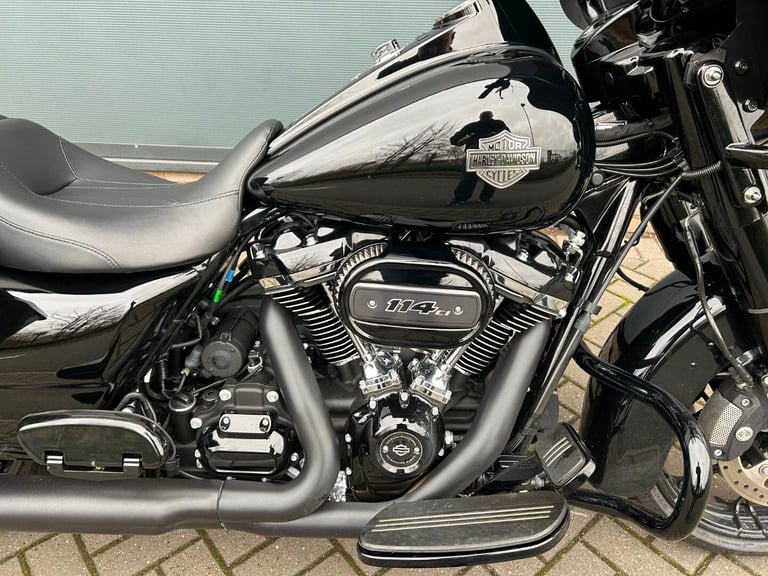 2024 Harley-Davidson TOURING FLHRXS ROAD KING SPECIAL FLHRXS Vivid Black (23MY) Custom PETROL Manual