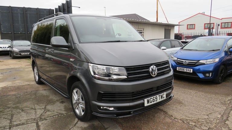 image for  Volkswagen Transporter Shuttle 2.0 TDI SE DSG FWD SWB Euro 6 (s/s) 5dr Diesel Automatic