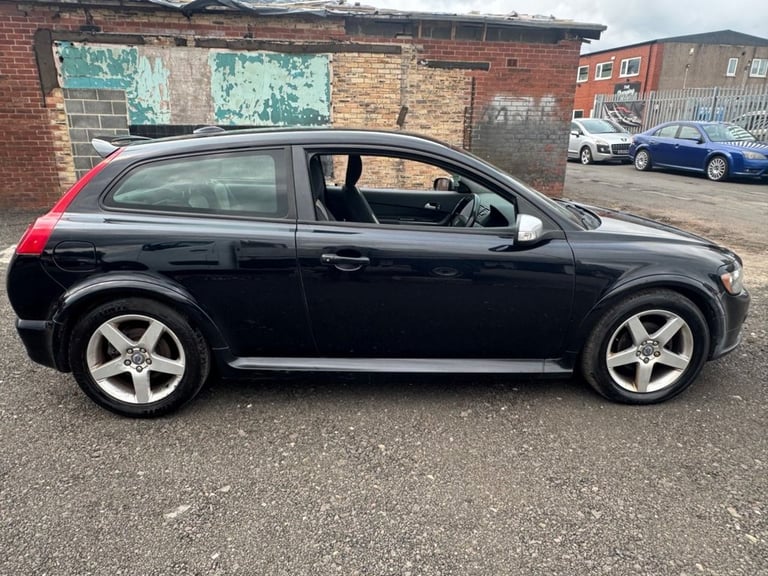 2009 Volvo C30 2.0D R-Design Sport Coupe 2dr Diesel Manual (151 g/km, 134 bhp) Coupe Diesel Manual