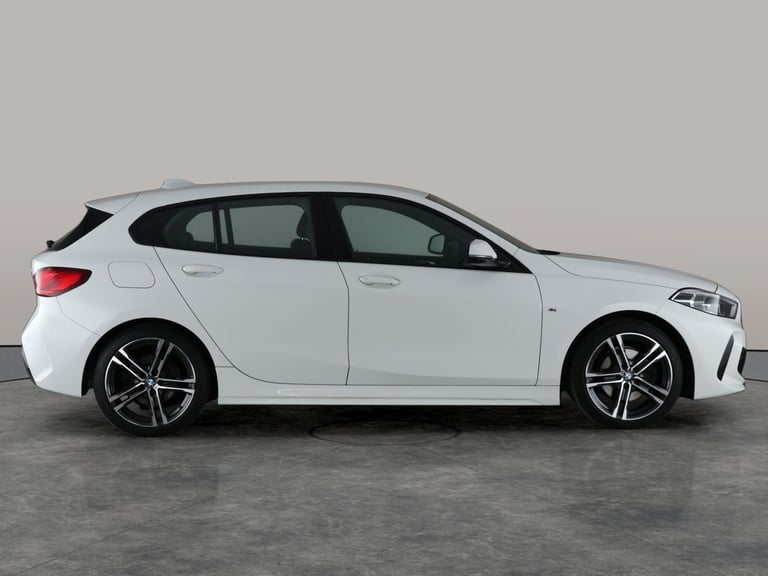 2021 BMW 1 Series 1.5 118i M Sport (LCP) Hatchback 5dr Petrol Manual Euro 6 (s/s) (136 ps) -  Hat...