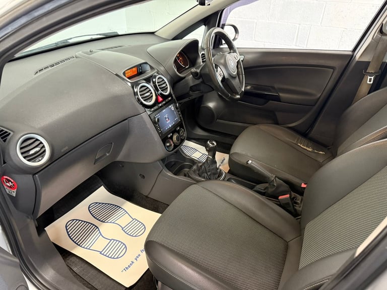 2010 Vauxhall Corsa 1.4i 16V [100] SE 5dr HATCHBACK Petrol Manual