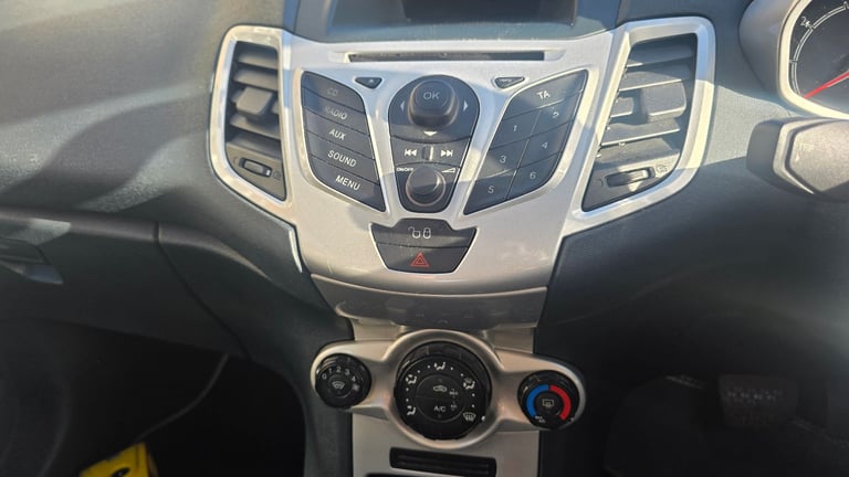 Ford, FIESTA, 2012 AUTO ZETEC NOT CORSA POLO