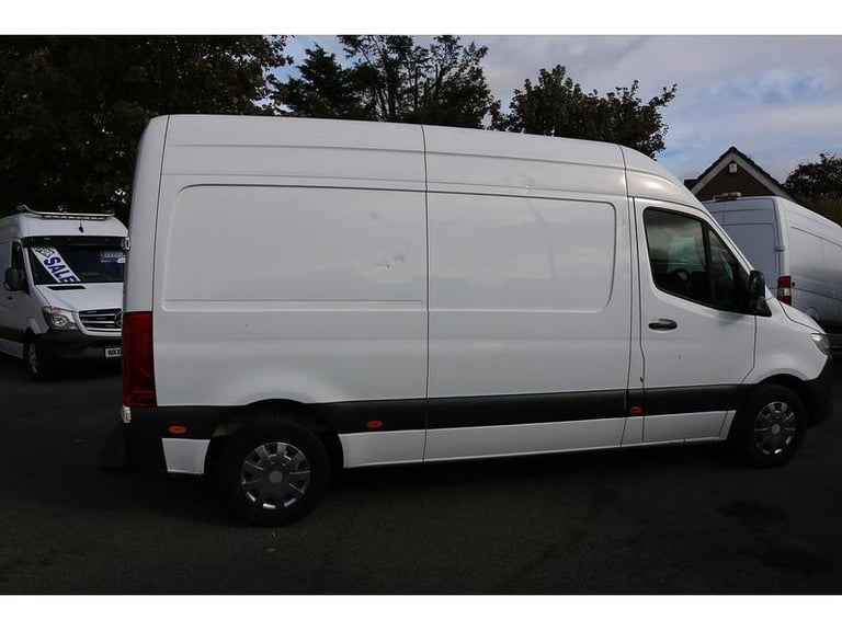 2022 MERCEDES SPRINTER MWB NEW SHAPE *NO VAT* LOW MILES 60k YEARS MOT crafter