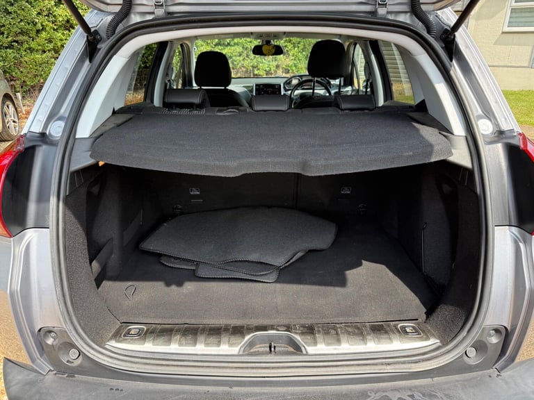 2019 Peugeot 2008 1.5 BlueHDi 100 Allure 5dr [5 Speed] HATCHBACK DIESEL Manual