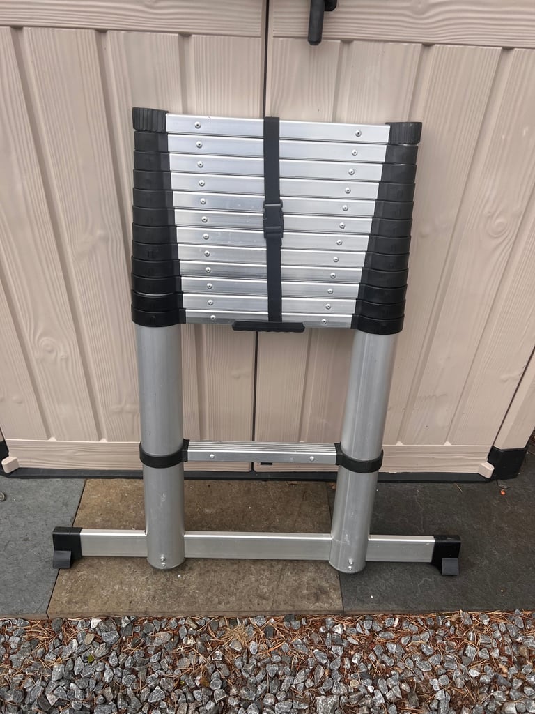 Telescopic ladder