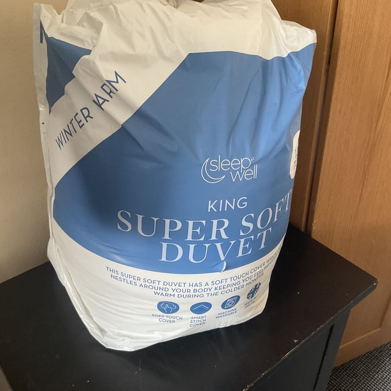 image for King size 13.5 tog duvet