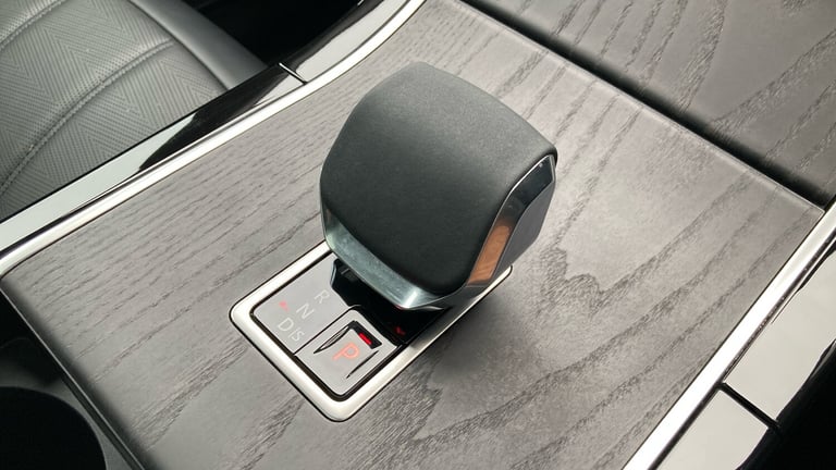 2024 Land Rover Range Rover Evoque 2.0 D200 Autobiography 5dr Auto Diesel Hatchback Hatchback Die...