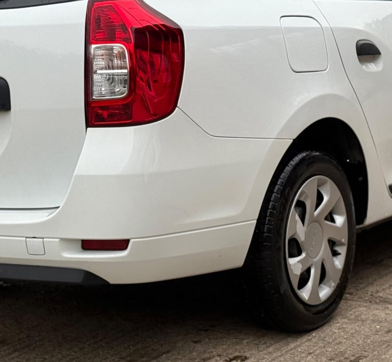 2019 Dacia Logan 0.9 TCe Essential Euro 6 (s/s) 5dr Petrol