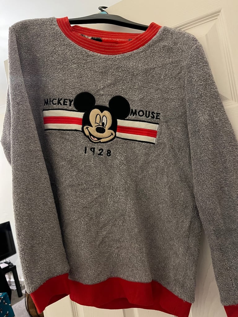 Women’s Disney clothing 